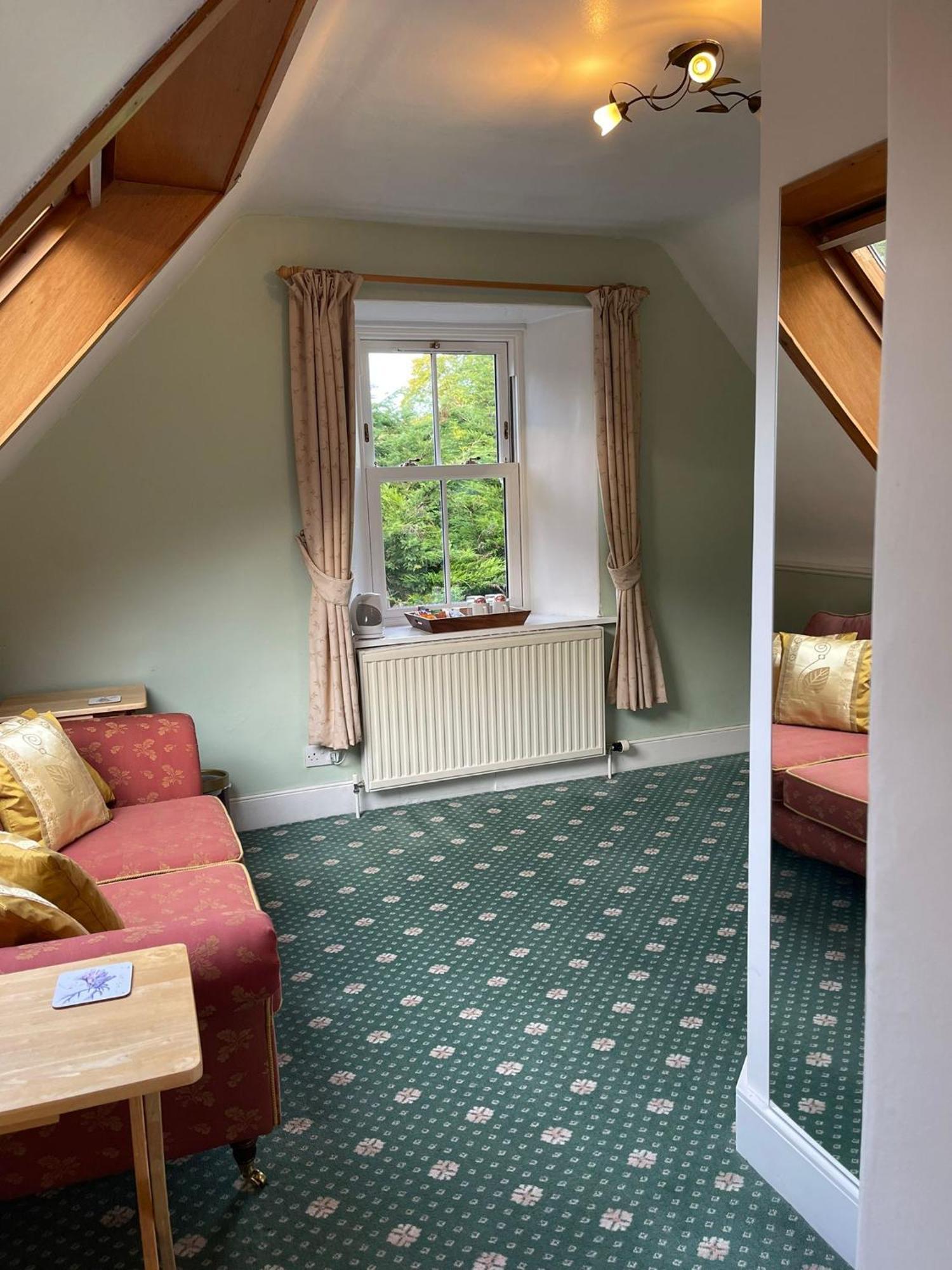 Ravenscourt House, Guest House Grantown-on-Spey Экстерьер фото