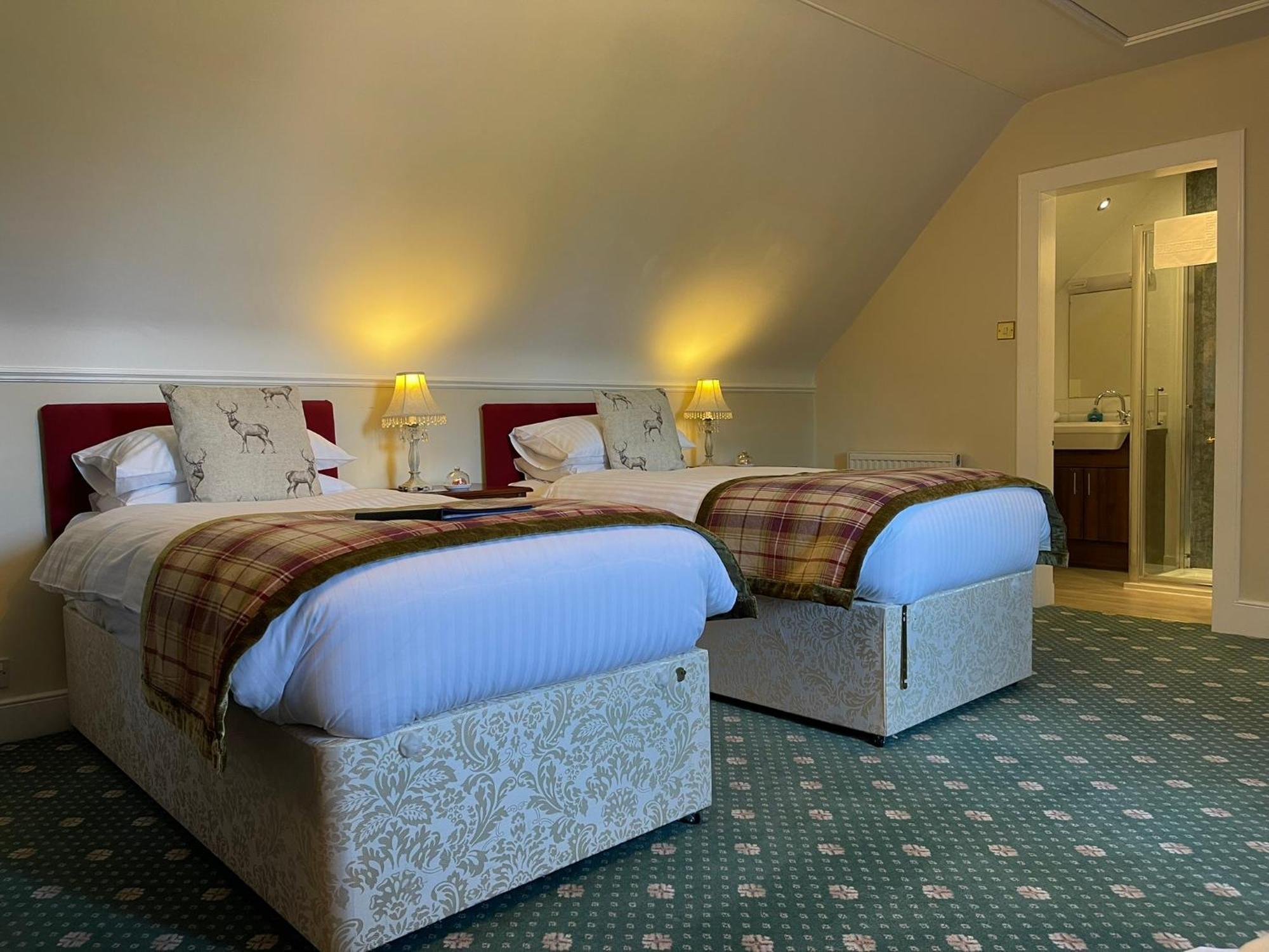 Ravenscourt House, Guest House Grantown-on-Spey Экстерьер фото