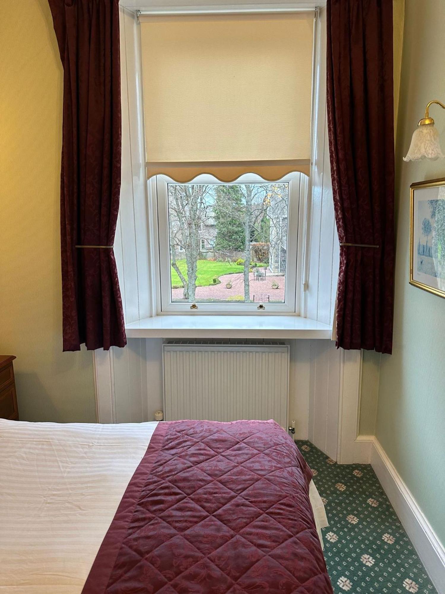 Ravenscourt House, Guest House Grantown-on-Spey Экстерьер фото