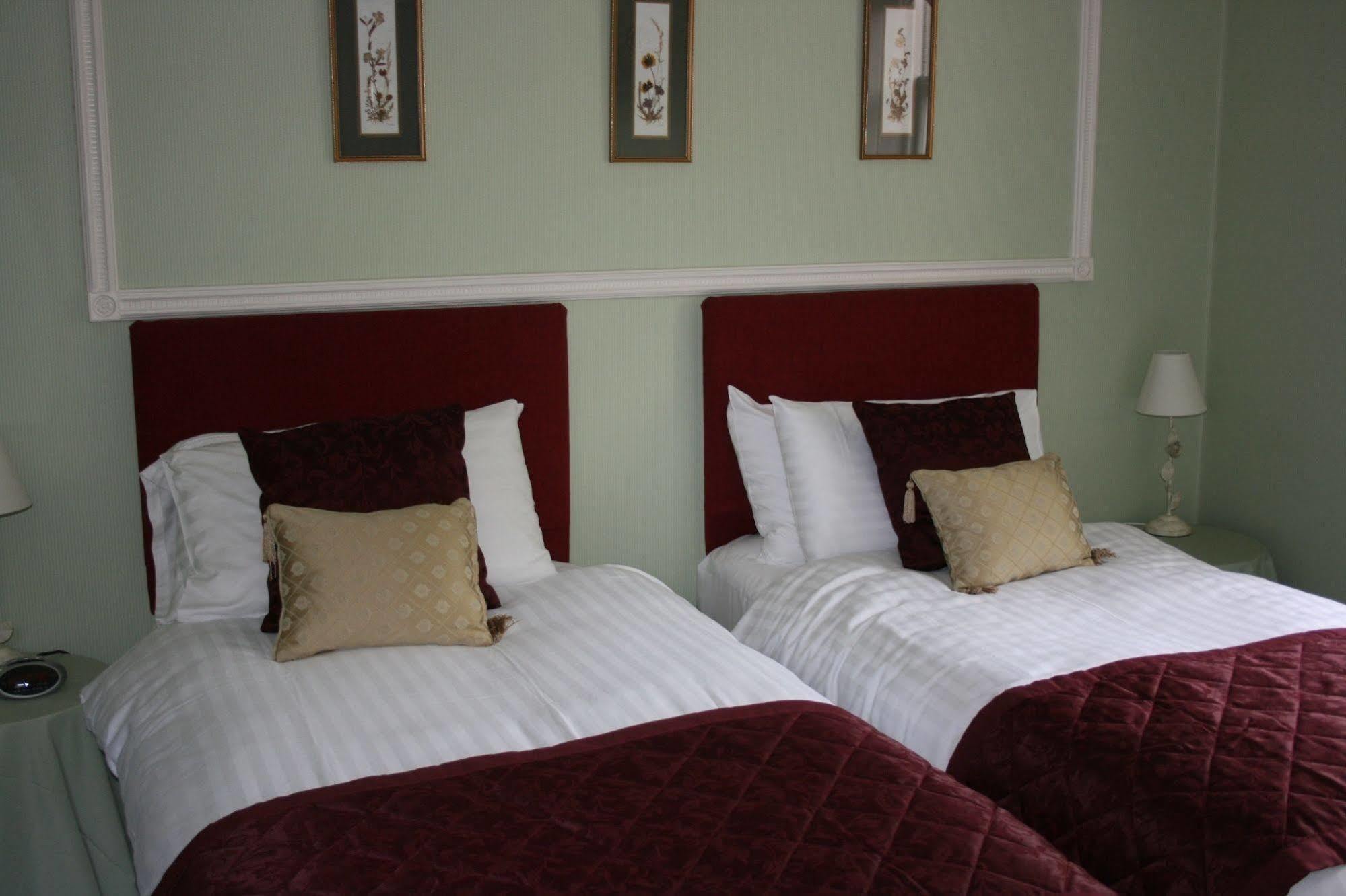 Ravenscourt House, Guest House Grantown-on-Spey Экстерьер фото